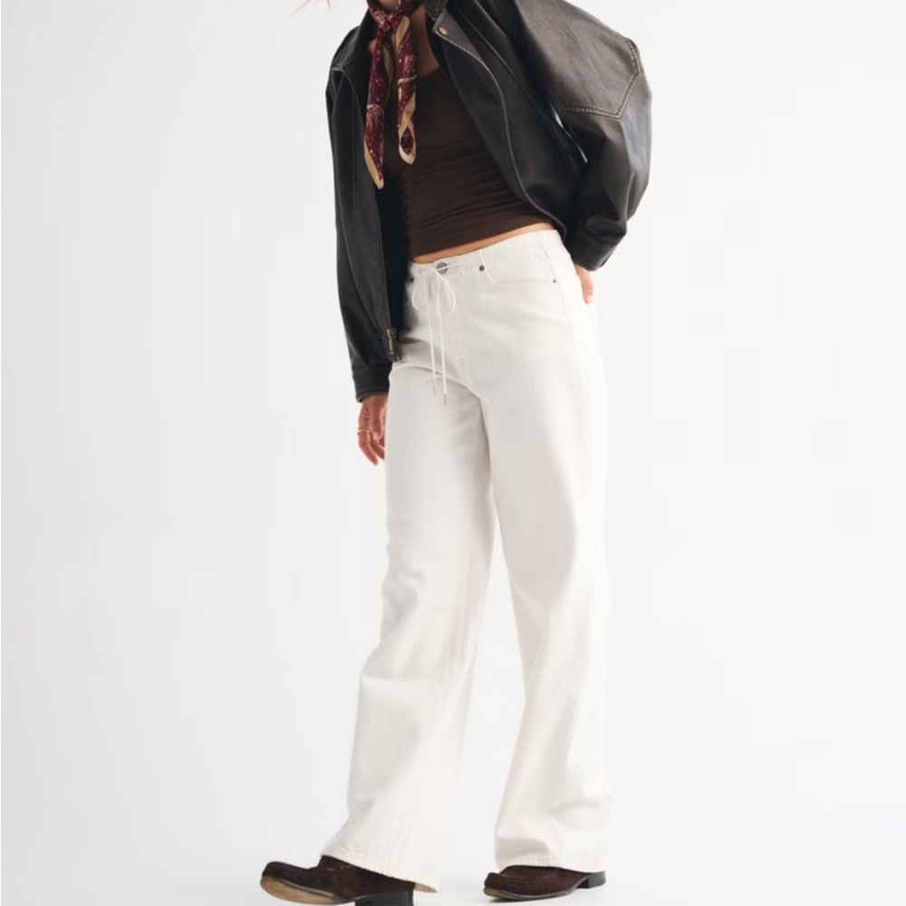 Abercrombie & Fitch Women's Cream Flare Jeans